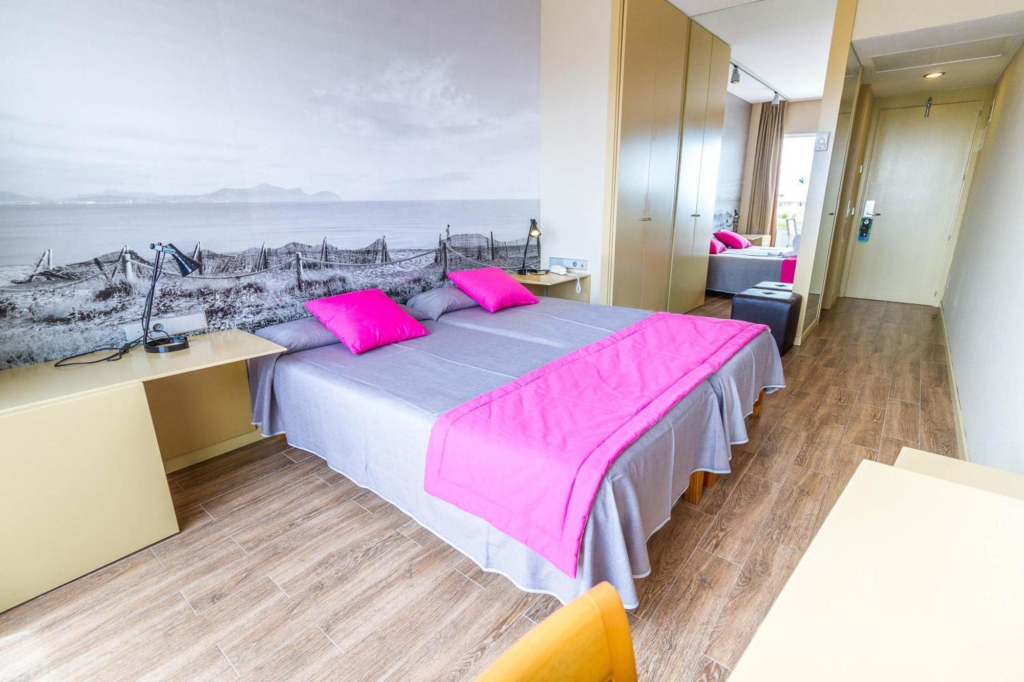 Eix Platja Daurada & 4*